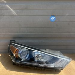 HYUNDAI IONIC HYBRID RIGHT PASSENGER HEADLIGHT 2017-2019