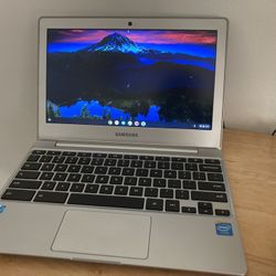 Samsung Chrome Book Used But Great Condition $50