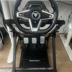 Racing simulator Thrustmaster