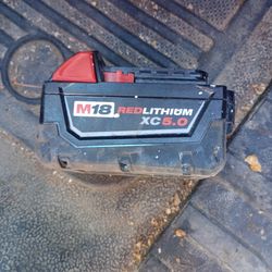 Milwaukee 48-11-1850 M18 18-Volt 5.0 Ah Lithium-Ion XC Extended Capacity Battery