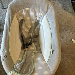 Baby Chair/bouncer 