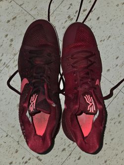 Nike Kyrie 3 Maroon red
