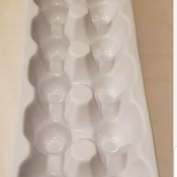 Ceramic Egg Polk A Dot Egg Crate- Carton