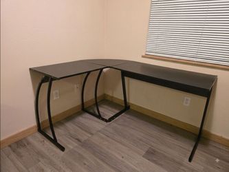 L-Shaped Corner Desk Black