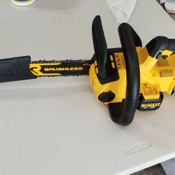 Dewalt 20 Voltios Chainsaw No Batery