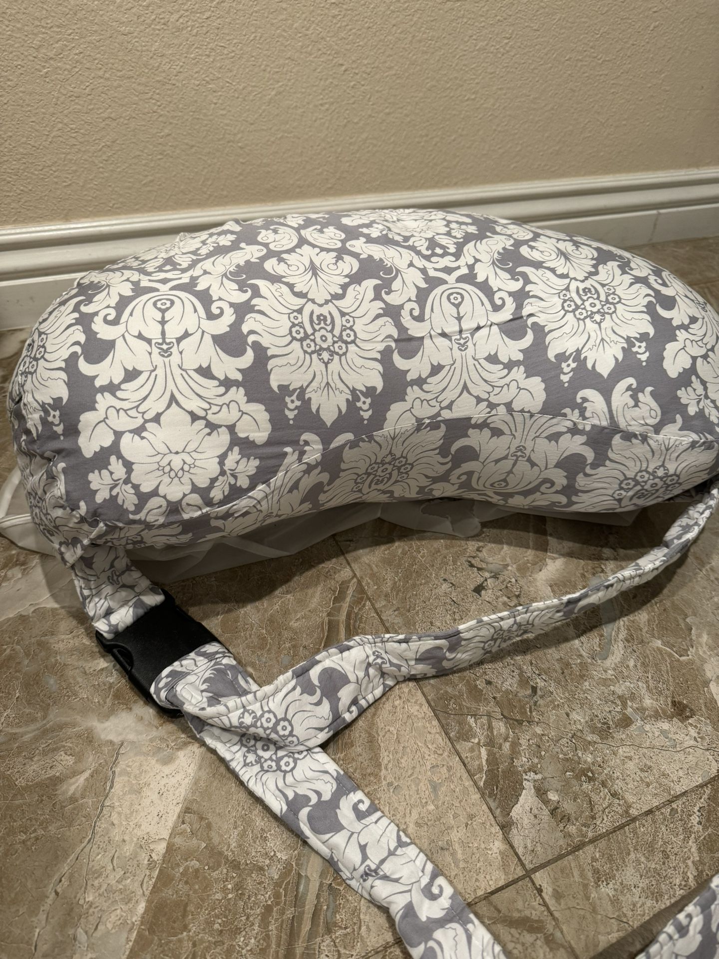 Nursing Pillow Bebe Au Lait