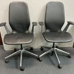Office Task Chairs By Steelcase SILQ 