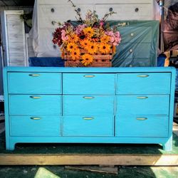 Vintage Sky Blue 9/Drawer Wood Dresser 