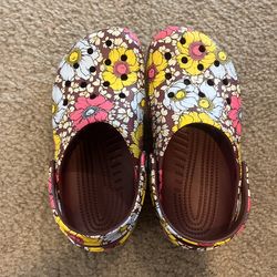 Girls crocs BRAND NEW