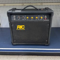 Rickenbacker RG15 Guitar Amp