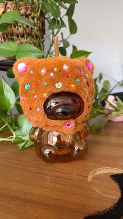 Bear cups, squishys , needohs etc
