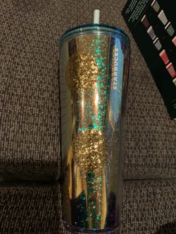 2020 holiday cup