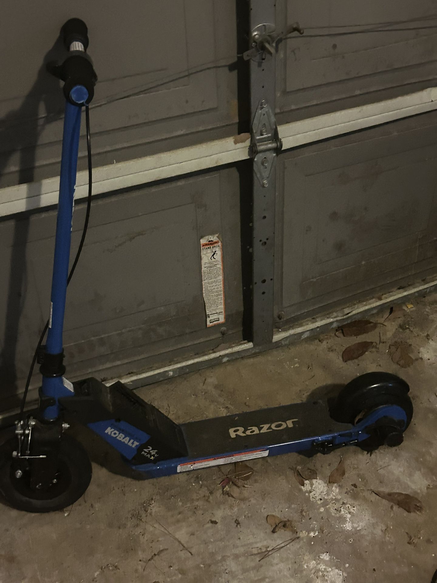 24 V Razor Electric Scooter
