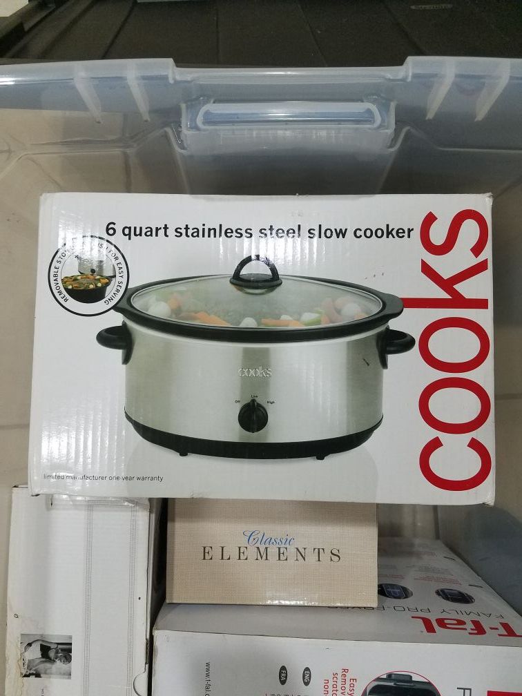 Slow cooker