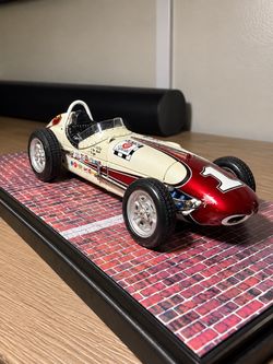 Carousel 1 1:18 1961 AJ Foyt Watson Roadster #1 Bowes Seal Fast Indy 500 Winner⁠