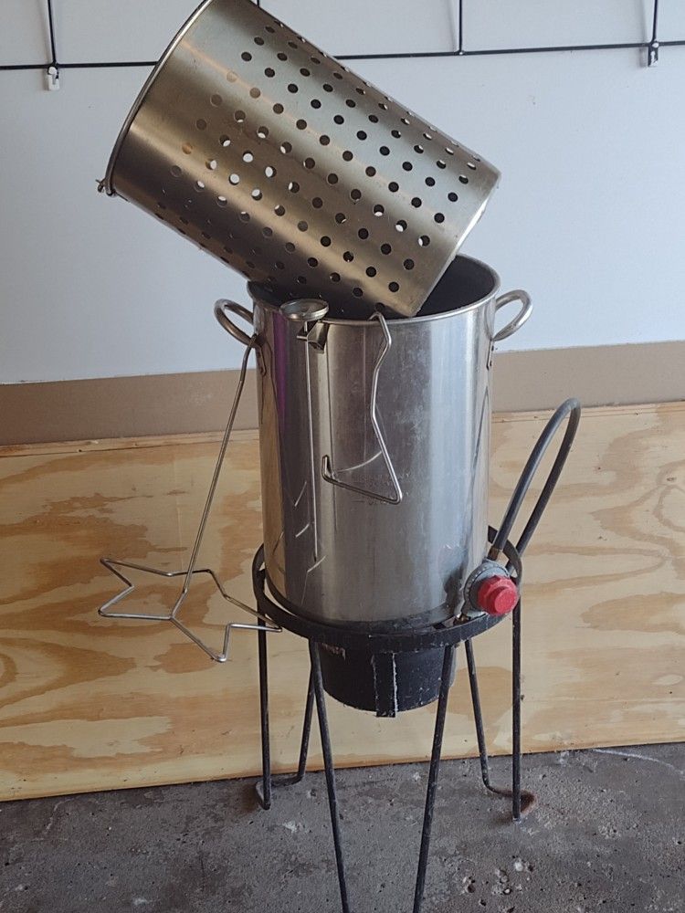 Turkey Deep Fryer With All Hangers