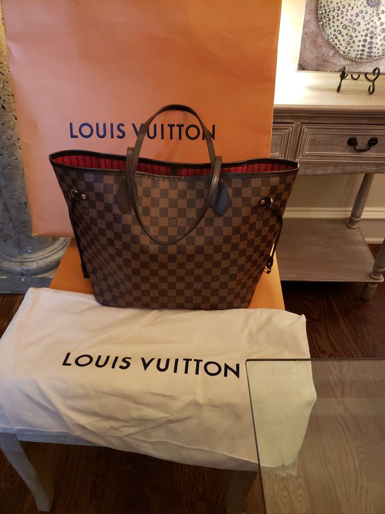 Authentic Louis Vuitton Neverfull mm in damier ebene canvas with the original dust bag, box, shopping bag and receipt
