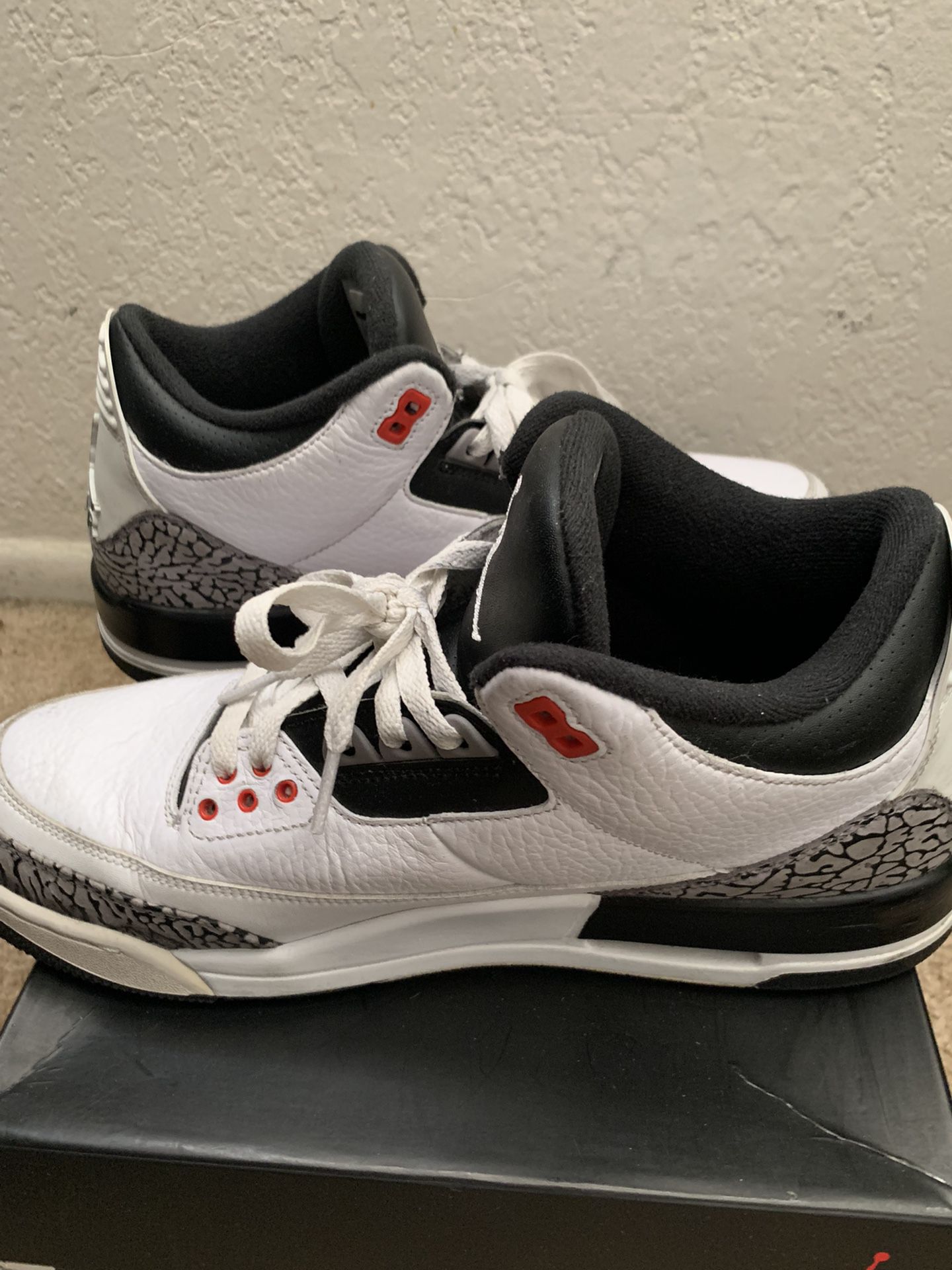 Air Jordan 3 Size 10.5 Wizards for Sale in Irwindale, CA - OfferUp