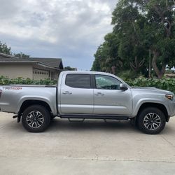 2023 tacoma trd sport 4x4