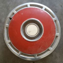 1976 Chevrolet Caprice Classic Landau Hup Caps