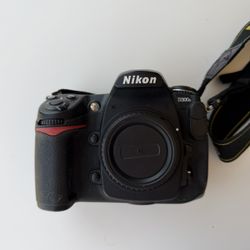Nikon D300S Professional DSLR Camera Body – Nikon F Mount