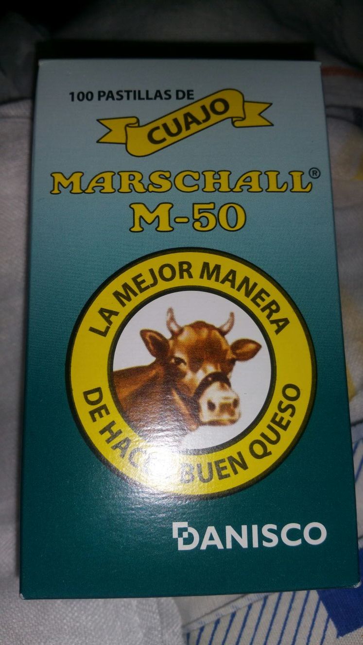 Pastillas para cuajar leche. Y colador de telas.