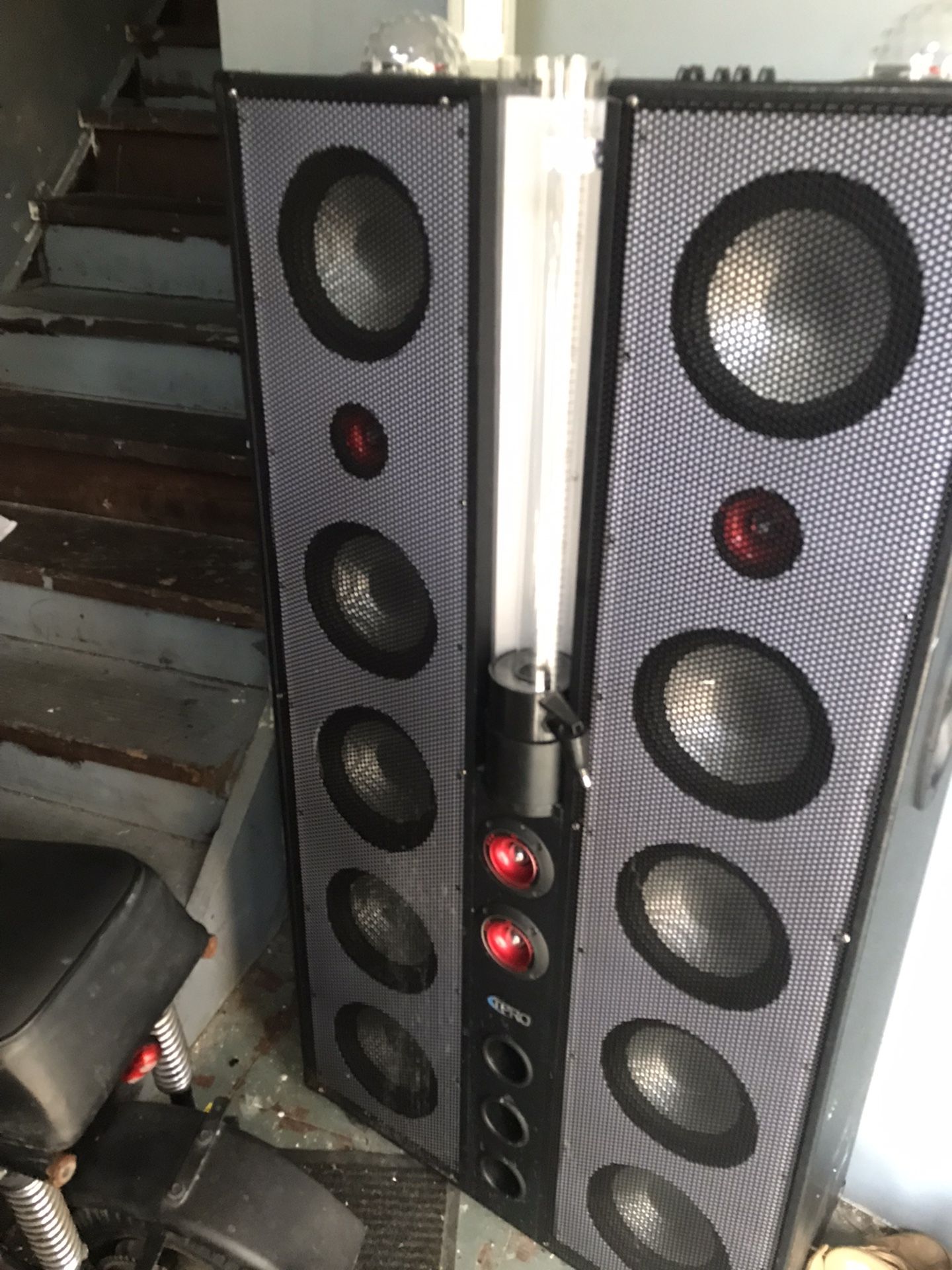 Bluetooth party speaker brand new have only used three times