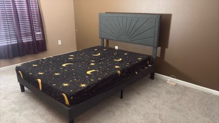 Gueen bed frame