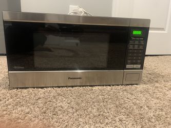 Panasonic Inverter Microwave NN‑SN744S— 1250W, Excellent, Sensor Cook