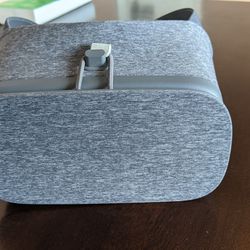 Google Daydream VR set Thumbnail