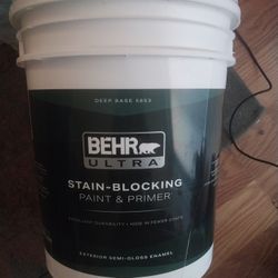 BEHR PREMIUM PLUS ULTRA Exterior Paint