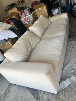 Used Utopia 96" Sofa | Living Spaces