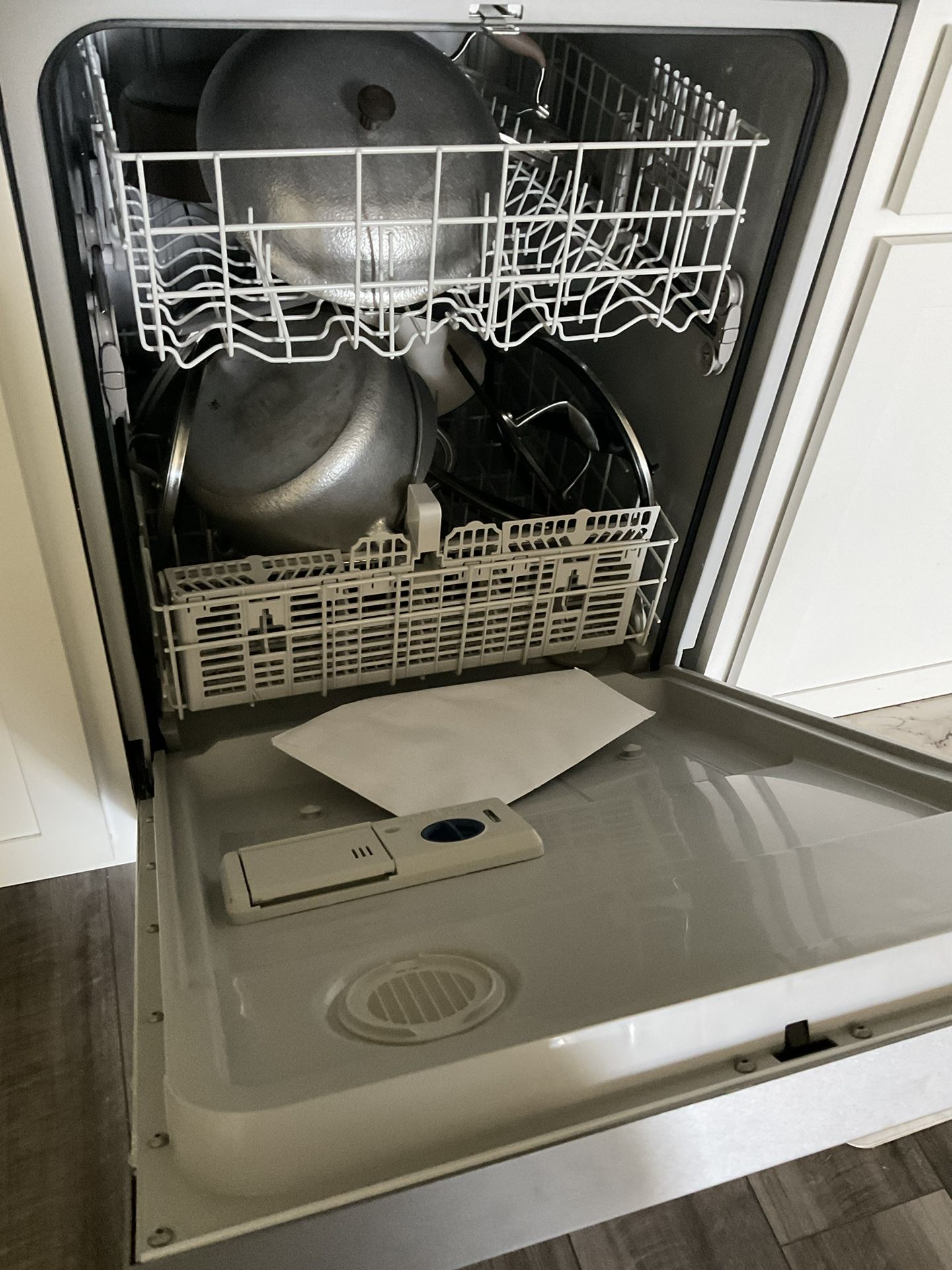 Whirlpool Dishwasher