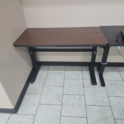 Office Desk - Manual Adjustable Height