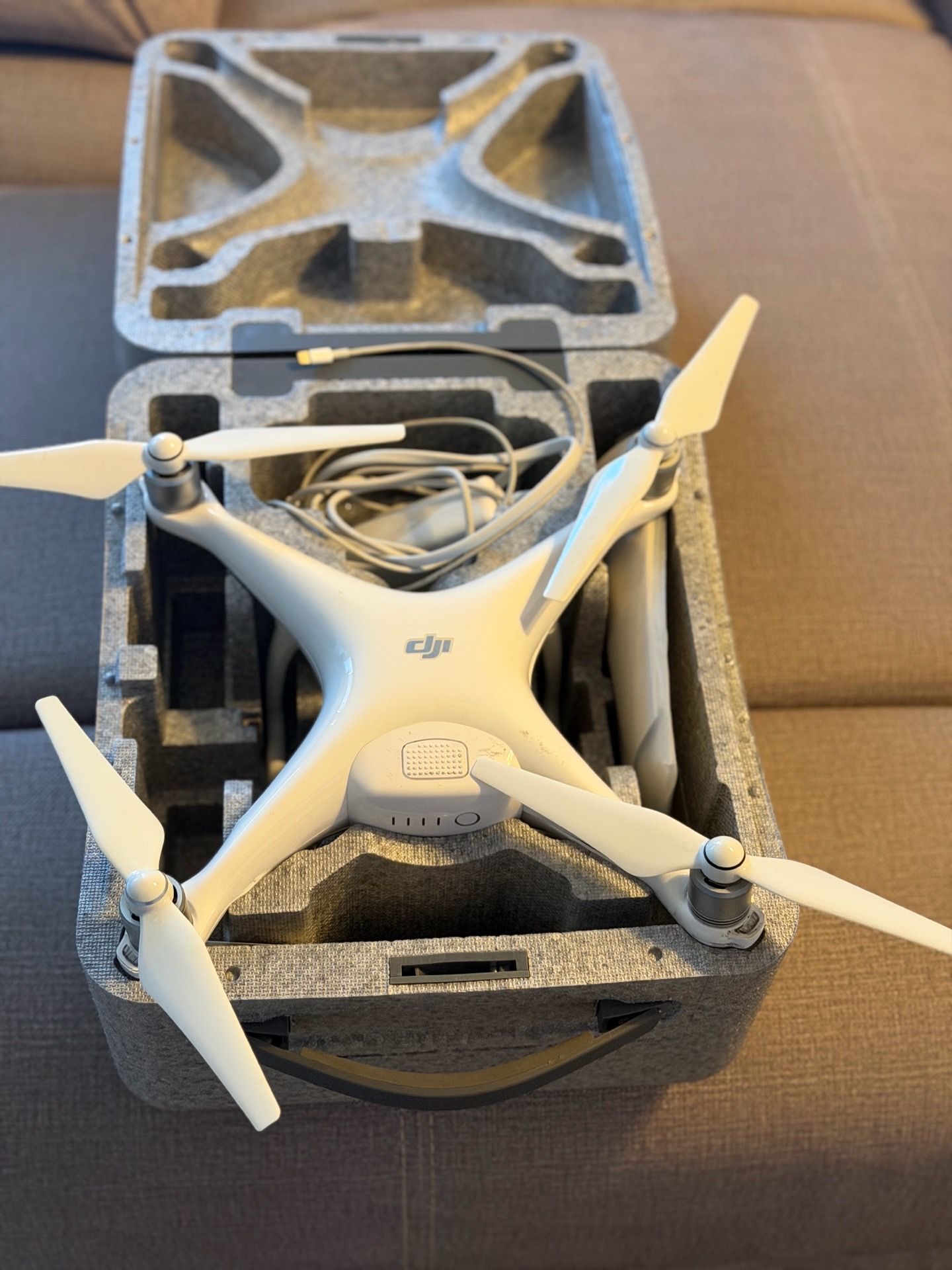 DJI Phantom 4