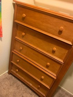 5-Drawer Wooden Dresser Chest