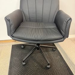 Brand New Black Vegan Leather Crisscross Wide Seat Office/Vanity Chair w/Fold Down Armrests 