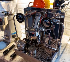 Rocket espresso machine with grinder