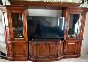 Beautiful high quality wood Entertainment Center