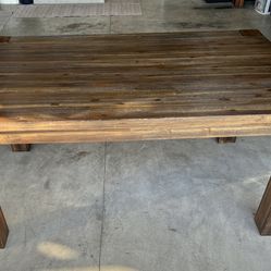 Dining Room Table with two leaves