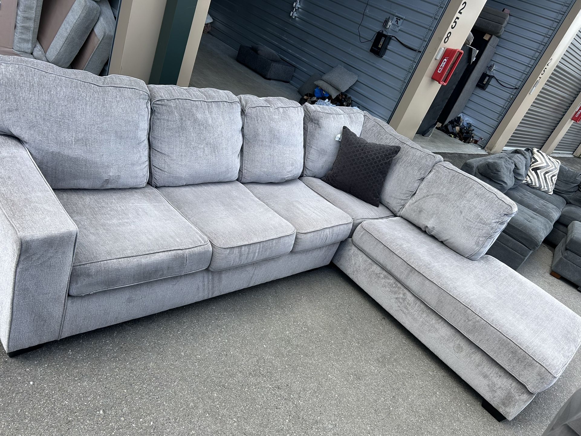Sectional Couch 