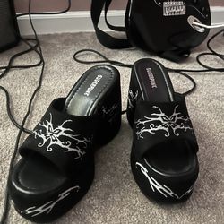 Women’s shoes size 7