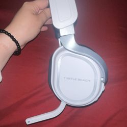 Turtle Beach - Stealth 700 Gen 3 Wireless Over-Ear Multiplatform Gaming Headset