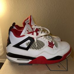 Jordan 4 Retro Fire Red 