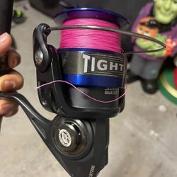 7k Size Reel With Rod With 65 Pound Braid 