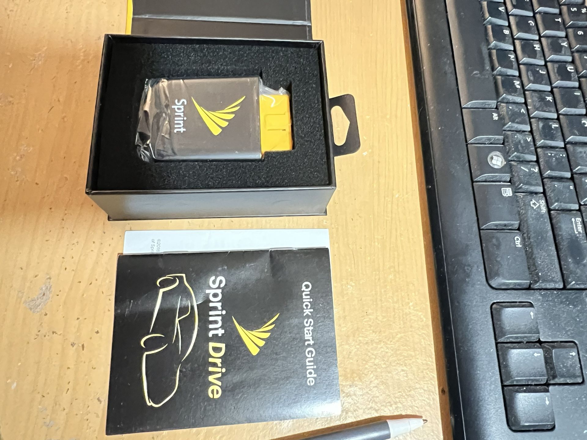 Sprint Drive 4G LTE WiFi Mobile Hotspot + Car Tracking Device HSA-15US-AA