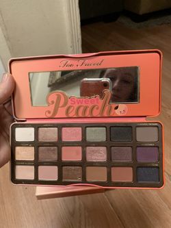 Too faced sweet peach pallete