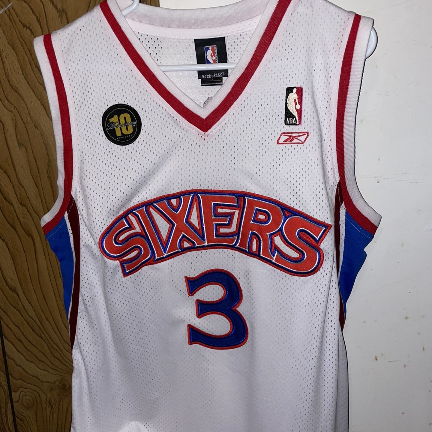 NBA Reebok Philadelphia 76ers Allen Iverson Blue Jersey Youth Size Medium  10-12 Pre-owned for Sale in Maywood, IL - OfferUp