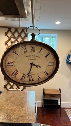 Oval Analog Wall Clock