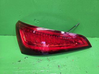 Q5 2013 2014 2015 2016 2017 DRIVER TAILLIGHT OEM